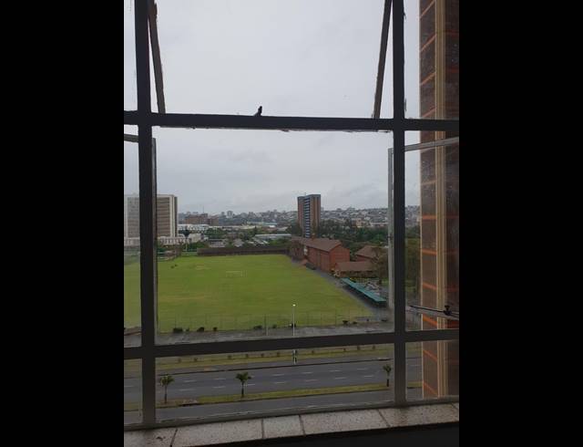 1.5 BEDROOM APARTMENT TO LET IN NORTH BEACH